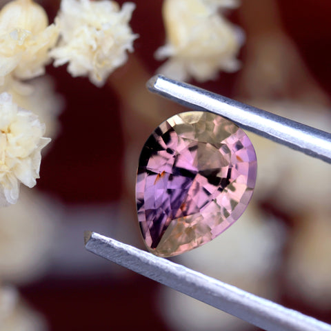 0.91ct Certified Natural Lavender Sapphire