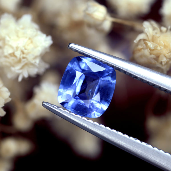 0.70ct Certified Natural Blue Sapphire sapphirebazaar