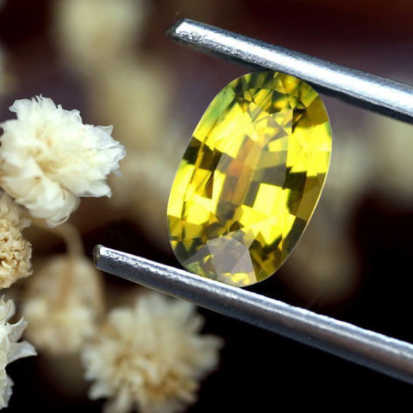 0.57ct Certified Natural Yellow Sapphire