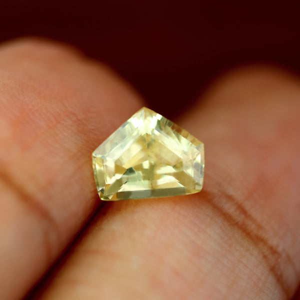 1.43ct Certified Natural Yellow Sapphire