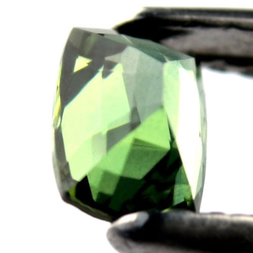0.64 ct Certified Natural Green Sapphire – sapphirebazaar