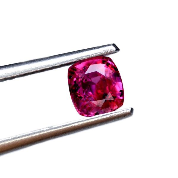 0.77ct Certified Natural Pink Sapphire