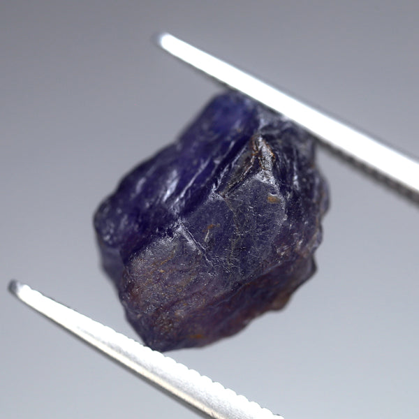 5.77ct Certified Natural Lavender Sapphire
