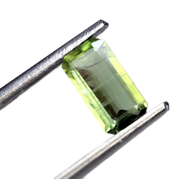 0.87ct Certified Natural Green Sapphire