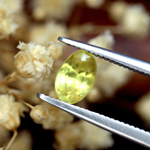 0.78ct Certified Natural Yellow Sapphire