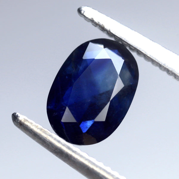 0.56ct Certified Natural Blue Sapphire