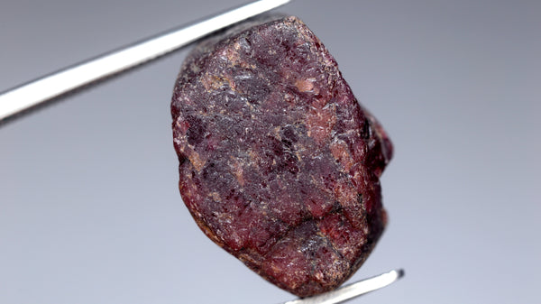 20.03ct Certified Natural Red Color Ruby – sapphirebazaar