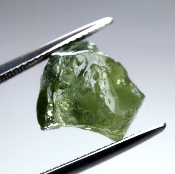 8.91ct Certified Natural Green Sapphire – sapphirebazaar