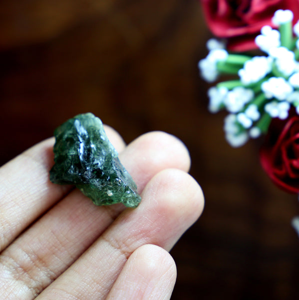 28.83cts Certified Natural Green Sapphire