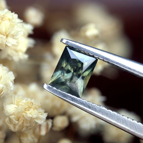 0.50ct Certified Natural Green Sapphire