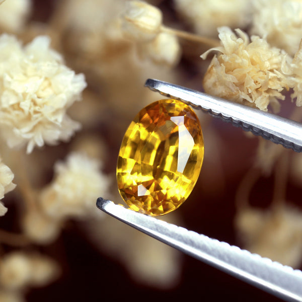 0.76 ct Certified Natural Yellow Sapphire