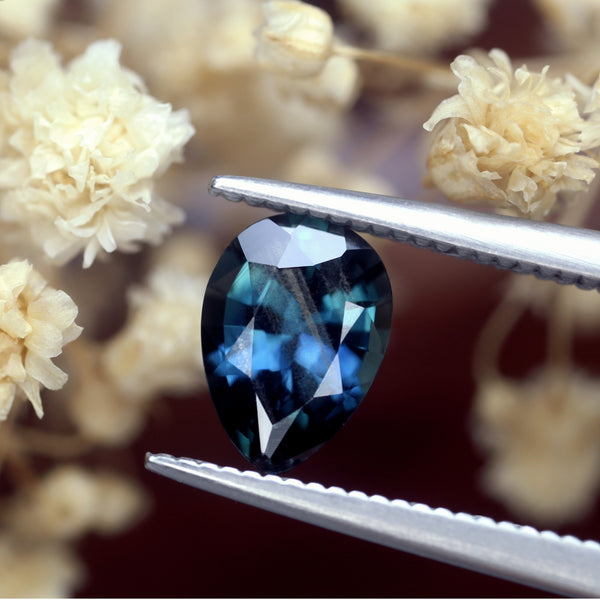 0.98ct Certified Natural Teal Sapphire