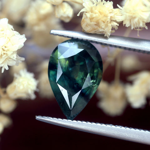 2.35cts Certified Natural Green Sapphire